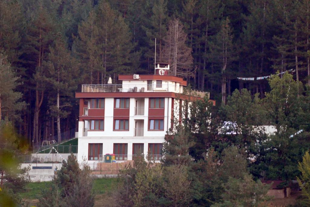 Mala Planina Guest House Iskrets Buitenkant foto