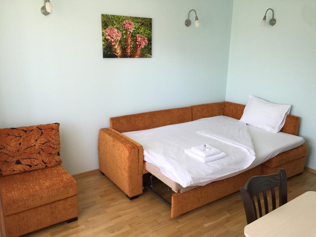 Mala Planina Guest House Iskrets Buitenkant foto