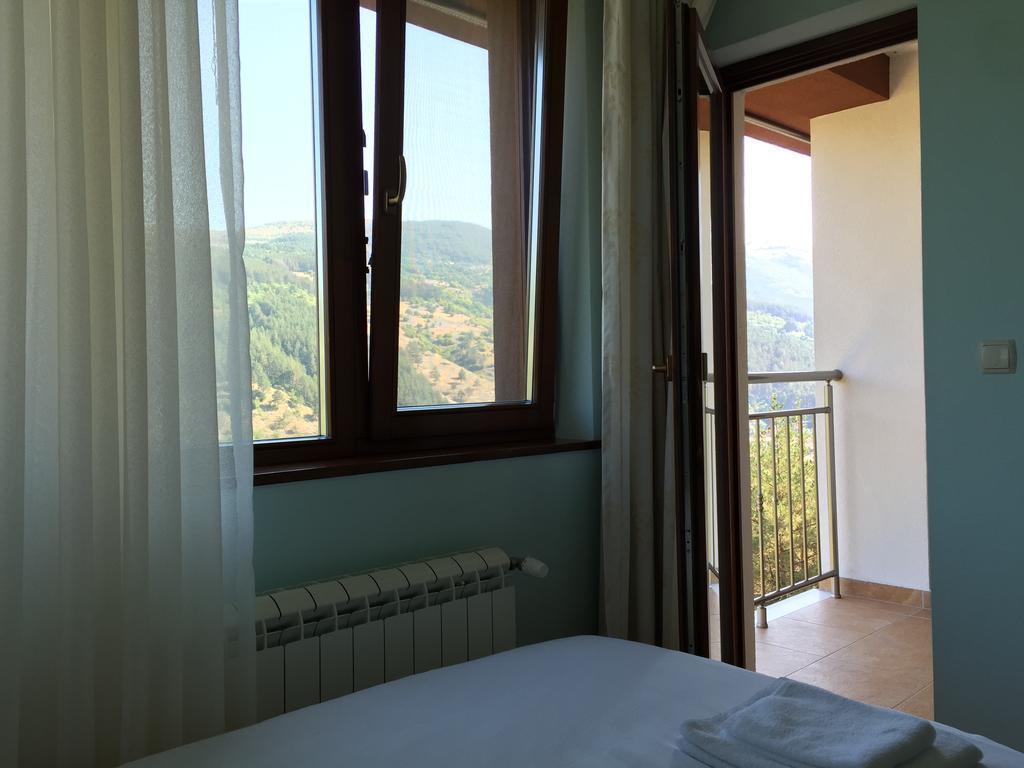 Mala Planina Guest House Iskrets Buitenkant foto