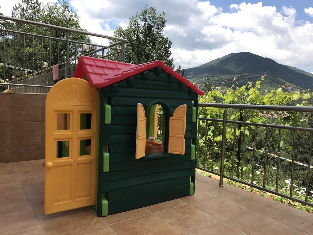 Mala Planina Guest House Iskrets Buitenkant foto